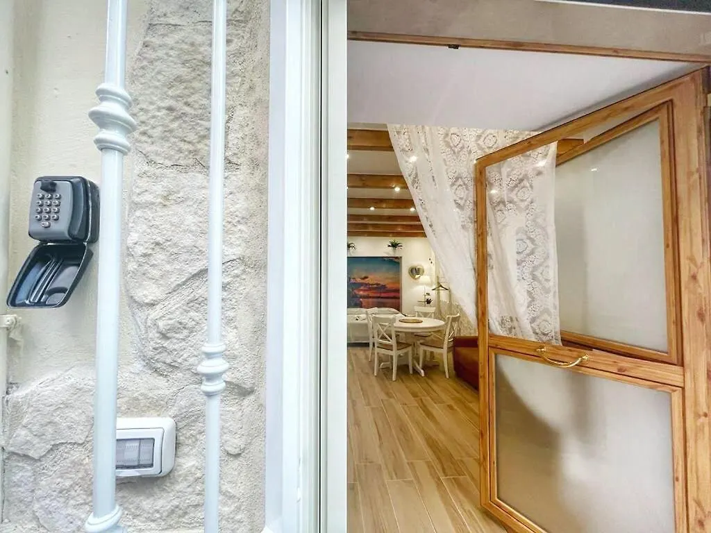 Holiday home La Perla Nel Borgo Antico